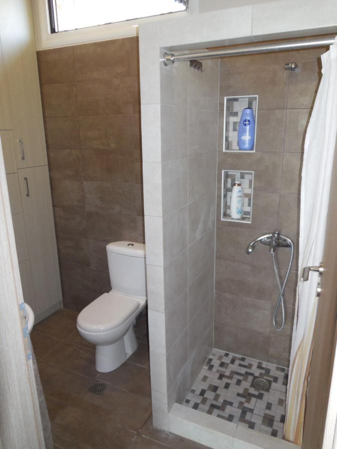 Costa Petra - Luxury Seaside Cottage With Garden - Vacation House For Families In Greece Néa Meságkala Zewnętrze zdjęcie