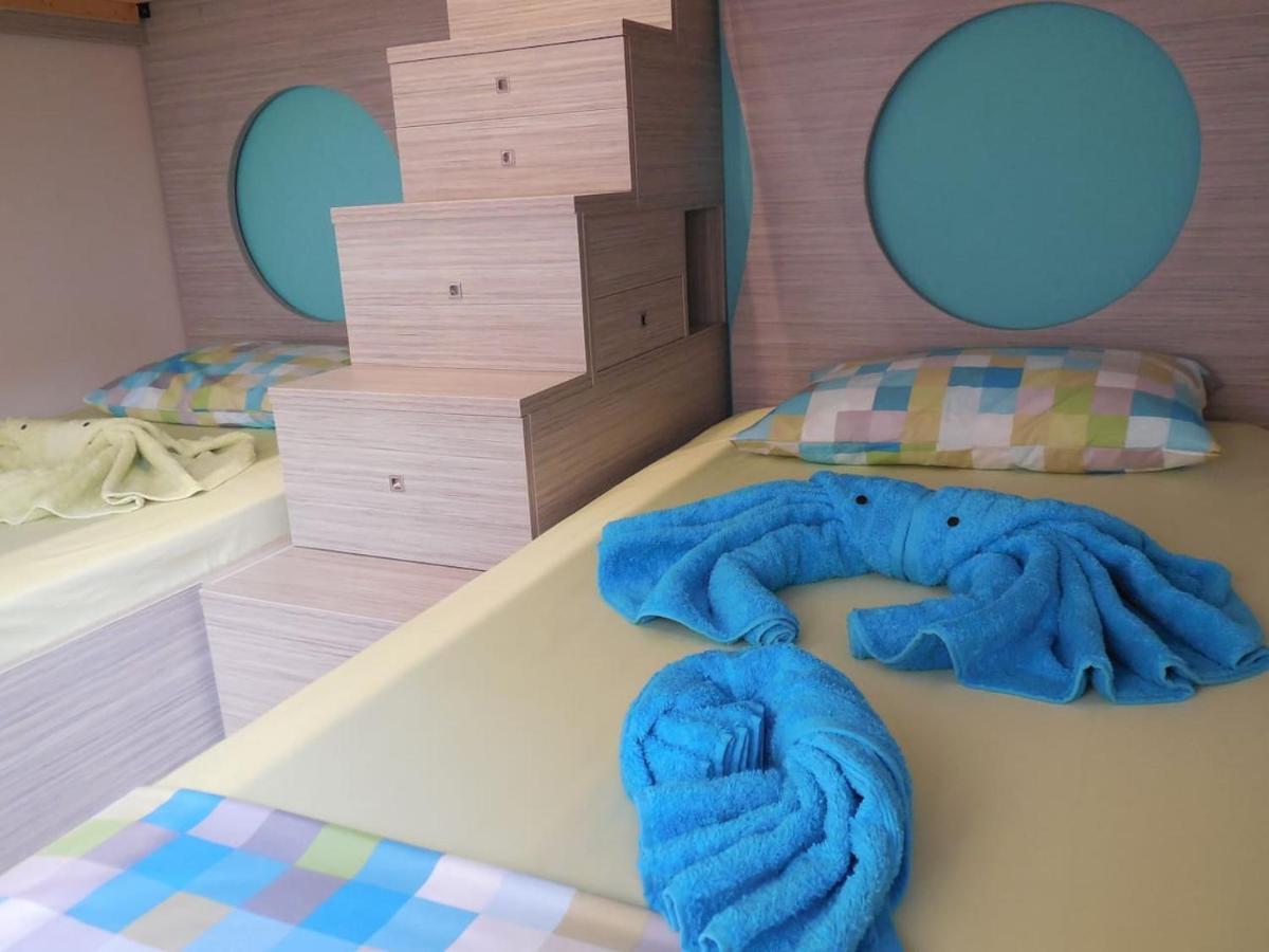 Costa Petra - Luxury Seaside Cottage With Garden - Vacation House For Families In Greece Néa Meságkala Zewnętrze zdjęcie